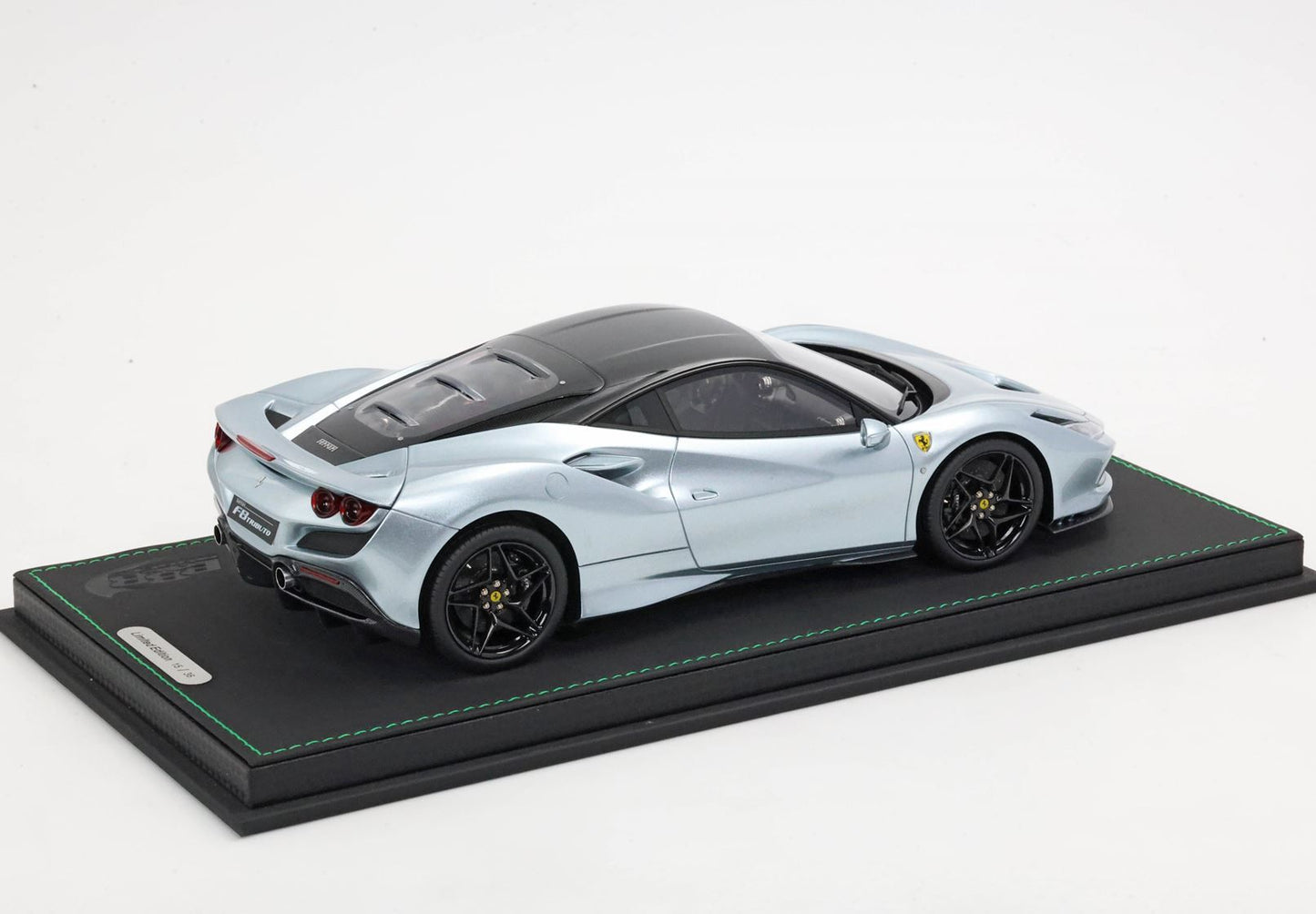 BBR 1:18 Ferrari F8 Tributo (Grigio Titanio/Grigio Medio Roof)