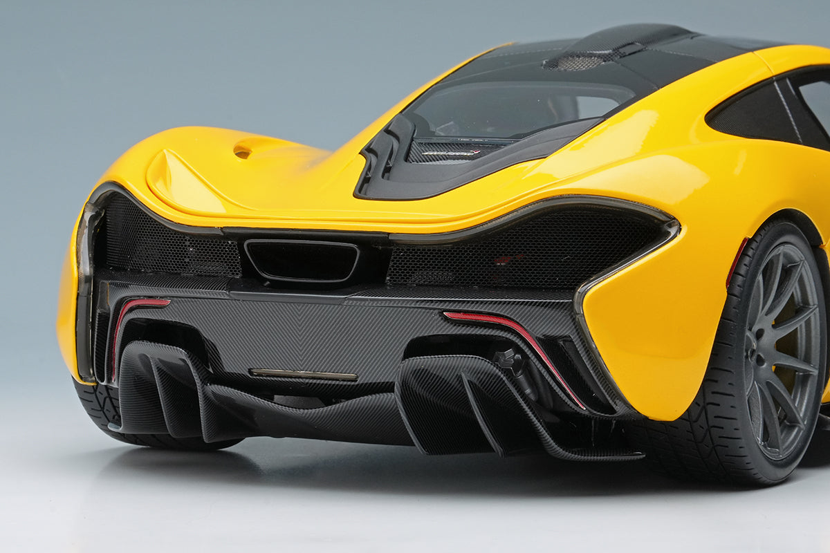 Makeup Co Ltd. 1:18 McLaren P1 2013 (Volcano Yellow)