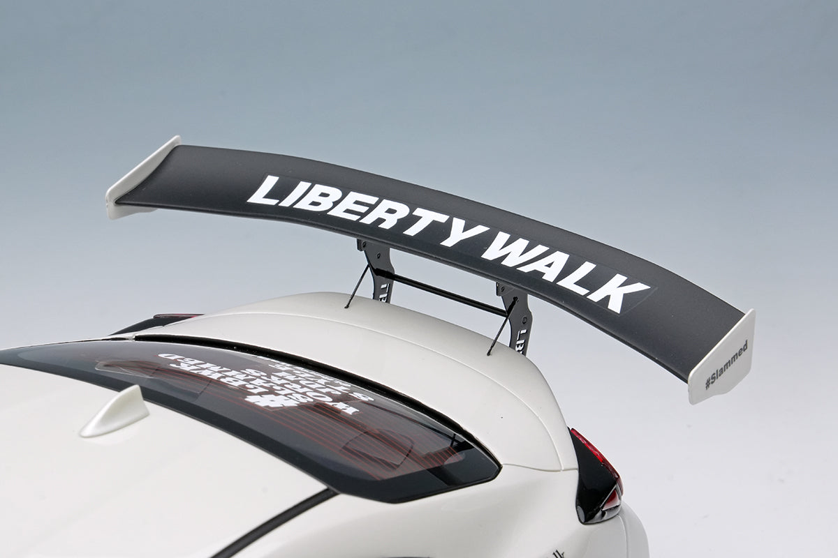 Makeup Co Ltd. 1:18 LB Nation GR86 (White)