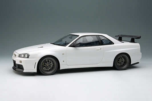Makeup Co. 1:18 BUILT BY LEGENDS Mine's Skyline GT-R (BNR34) - White