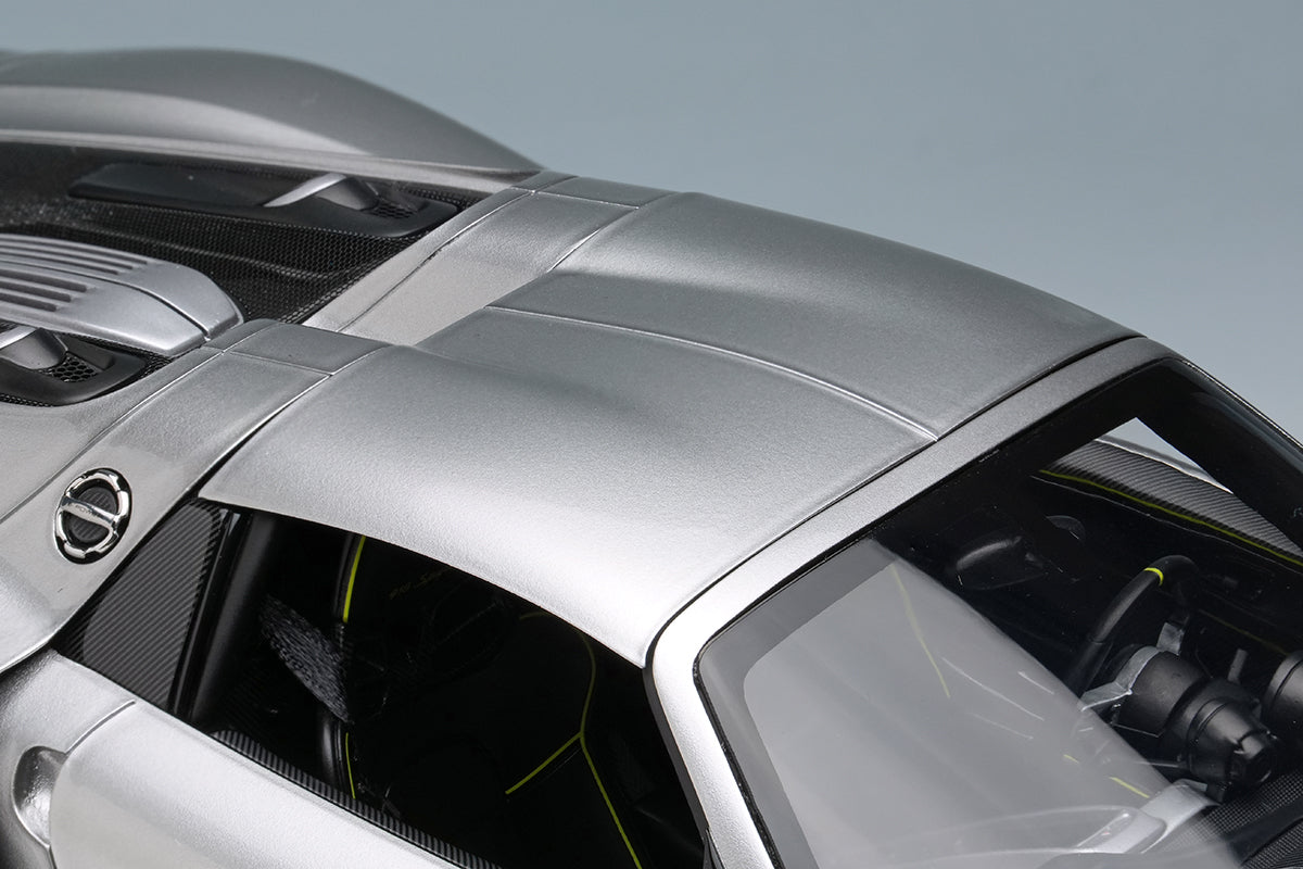 Makeup Co Ltd. 1:18 Porsche 918 Spyder 2011 (Silver)