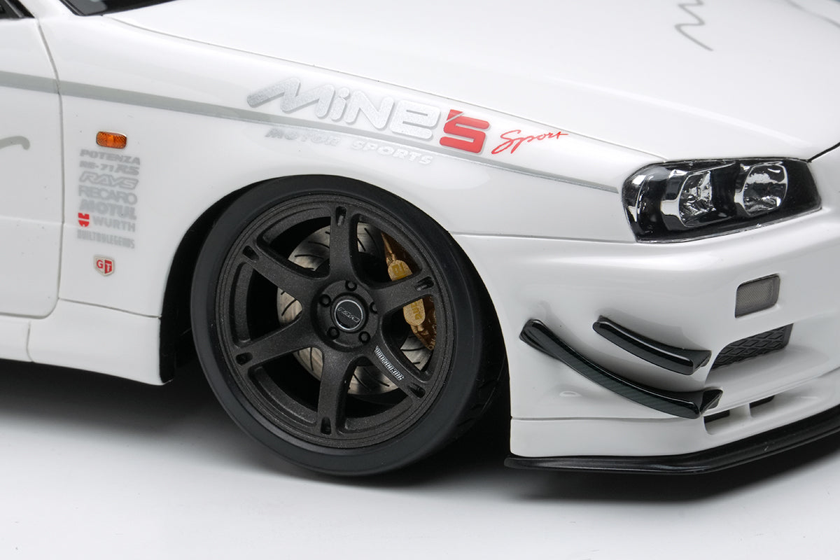 Makeup Co Ltd. 1:18 Mine's Skyline GT-R (BNR34) V-spec N1 Tokyo Auto Salon 2024