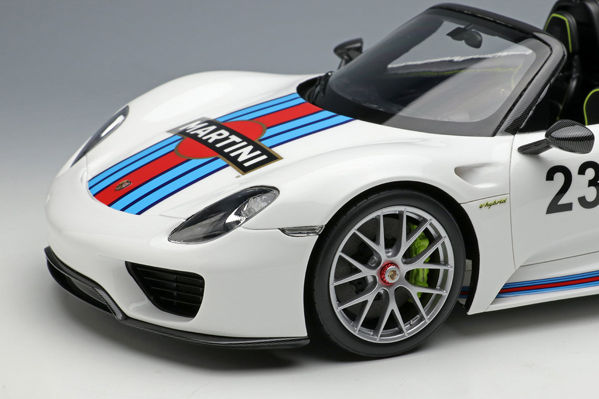 Makeup Co Ltd. 1:18 Porsche 918 Spyder Weissach Package 2011 (Martini stripe)