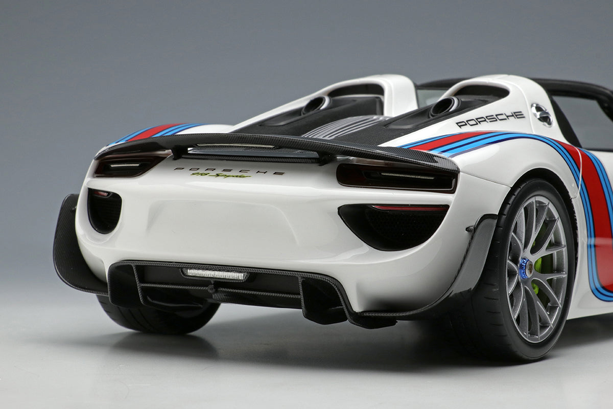 Makeup Co Ltd. 1:18 Porsche 918 Spyder Weissach Package 2011 (Martini stripe)