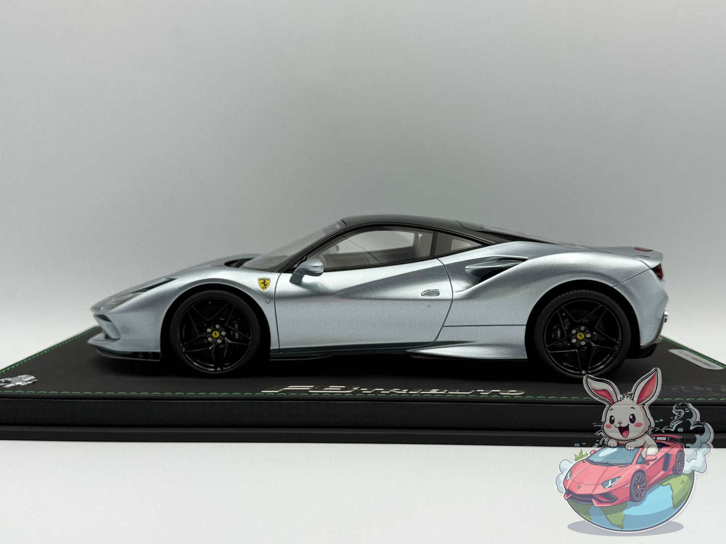 BBR 1:18 Ferrari F8 Tributo (Grigio Titanio/Grigio Medio Roof)
