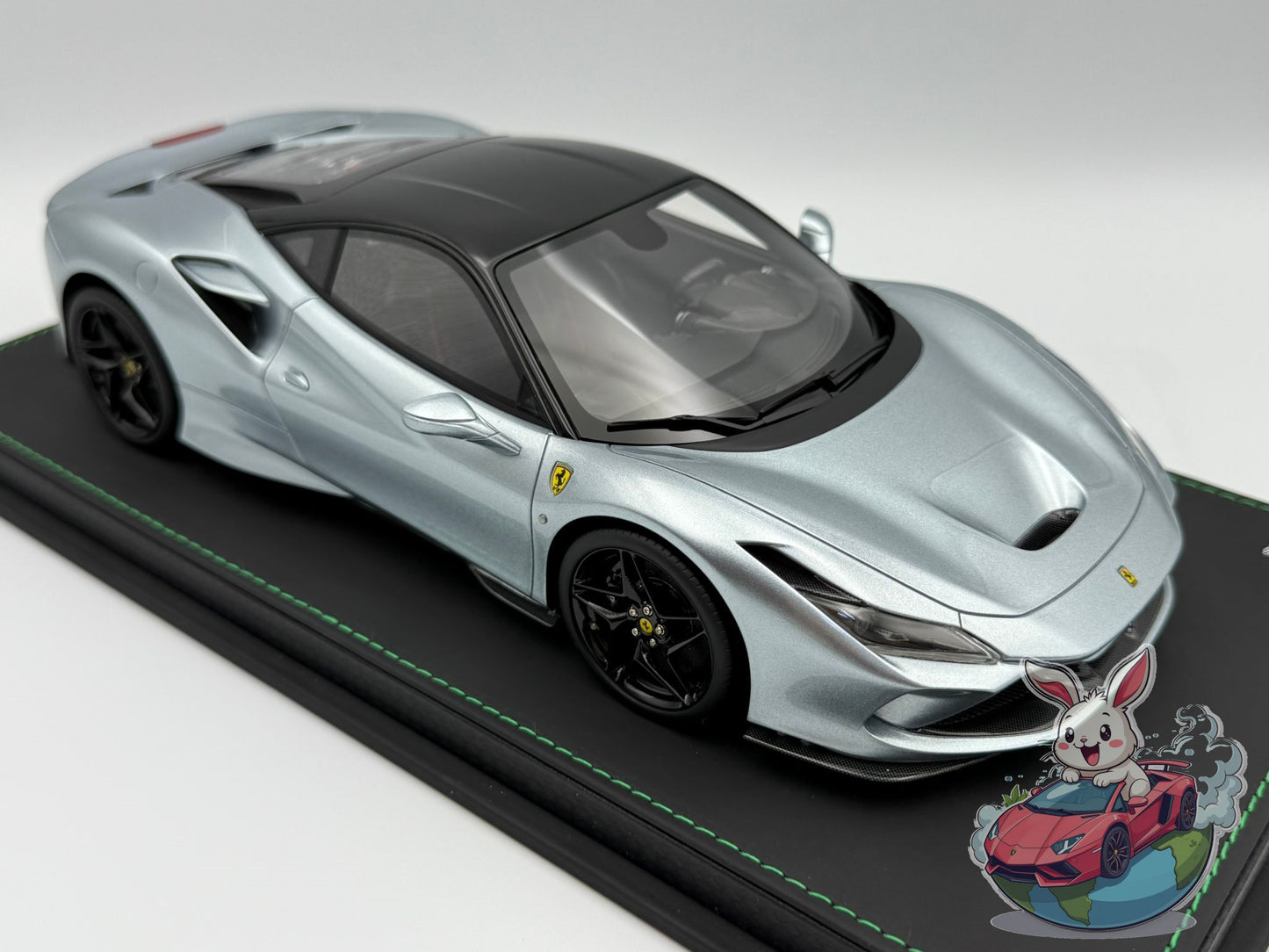 BBR 1:18 Ferrari F8 Tributo (Grigio Titanio/Grigio Medio Roof)