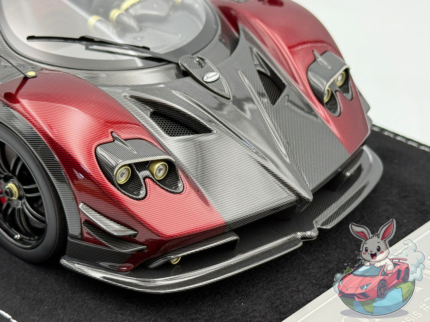HH Model 1:18 Pagani Zonda MY Roadster (Red)