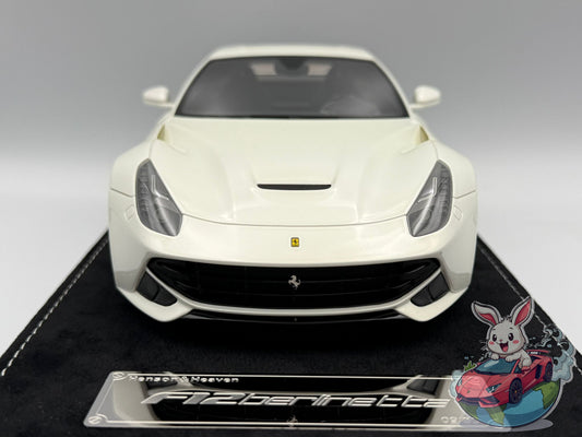 HH Model 1:18 Ferrari F12 Berlinetta (Bianco Avus)