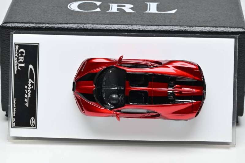CRL 1:64 Bugatti Chiron Sport (Red/Black Stripe)