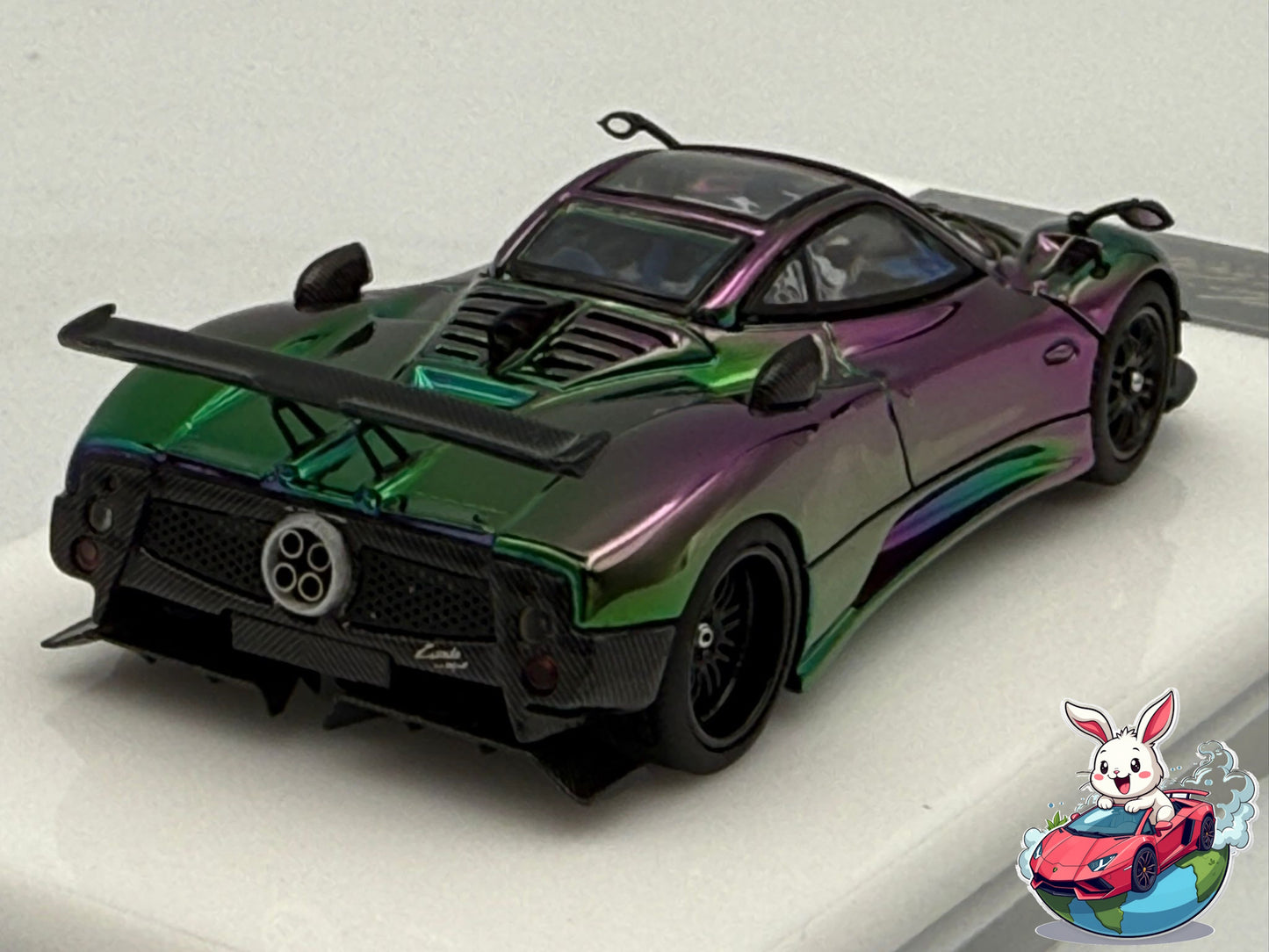 Henson & Heaven 1:64 Pagani Zonda Tricolore (Chameleon)