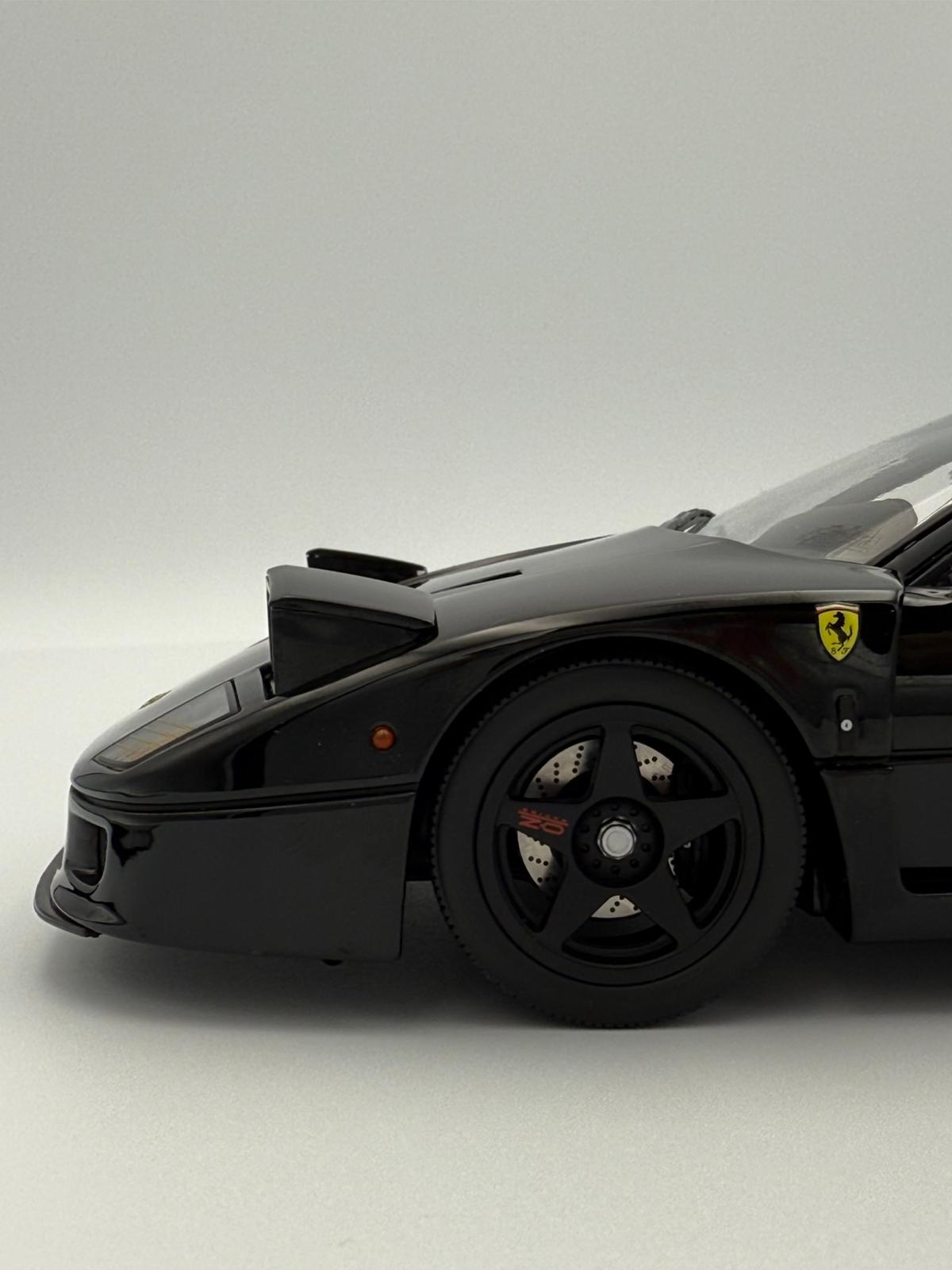 Kyosho 1:18 Ferrari F40 (Black)