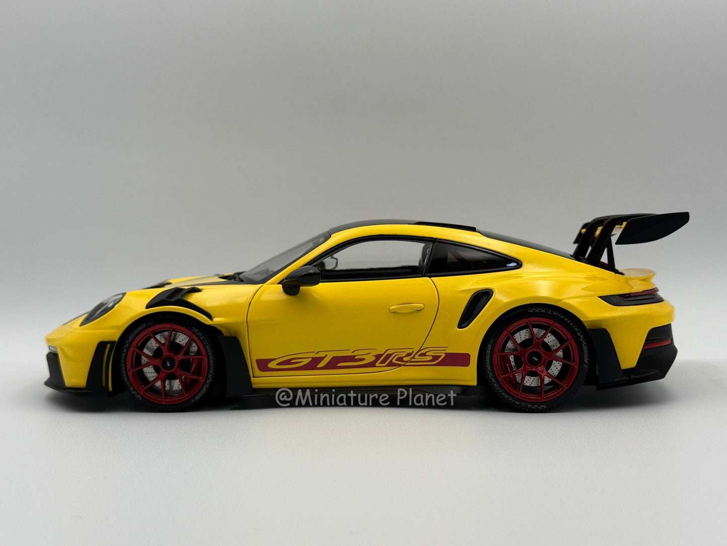 Minichamps 1:18 Porsche 911 (992) GT3 RS Weissach Package - Yellow with Red Accents