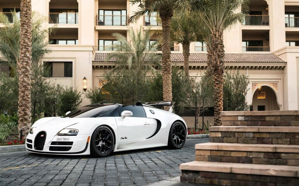 PREORDER HH Model x Miniature Planet 1:18 Bugatti Veyron Vitesse L'Orque Blanc 1 of 1'