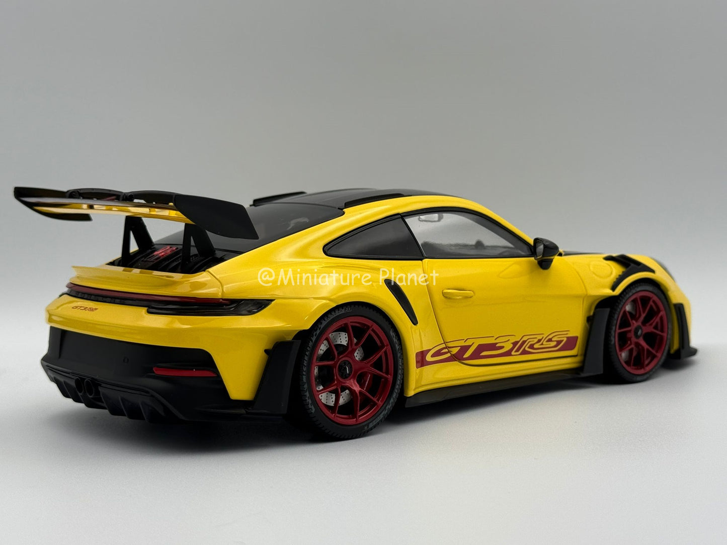 Minichamps 1:18 Porsche 911 (992) GT3 RS Weissach Package - Yellow with Red Accents
