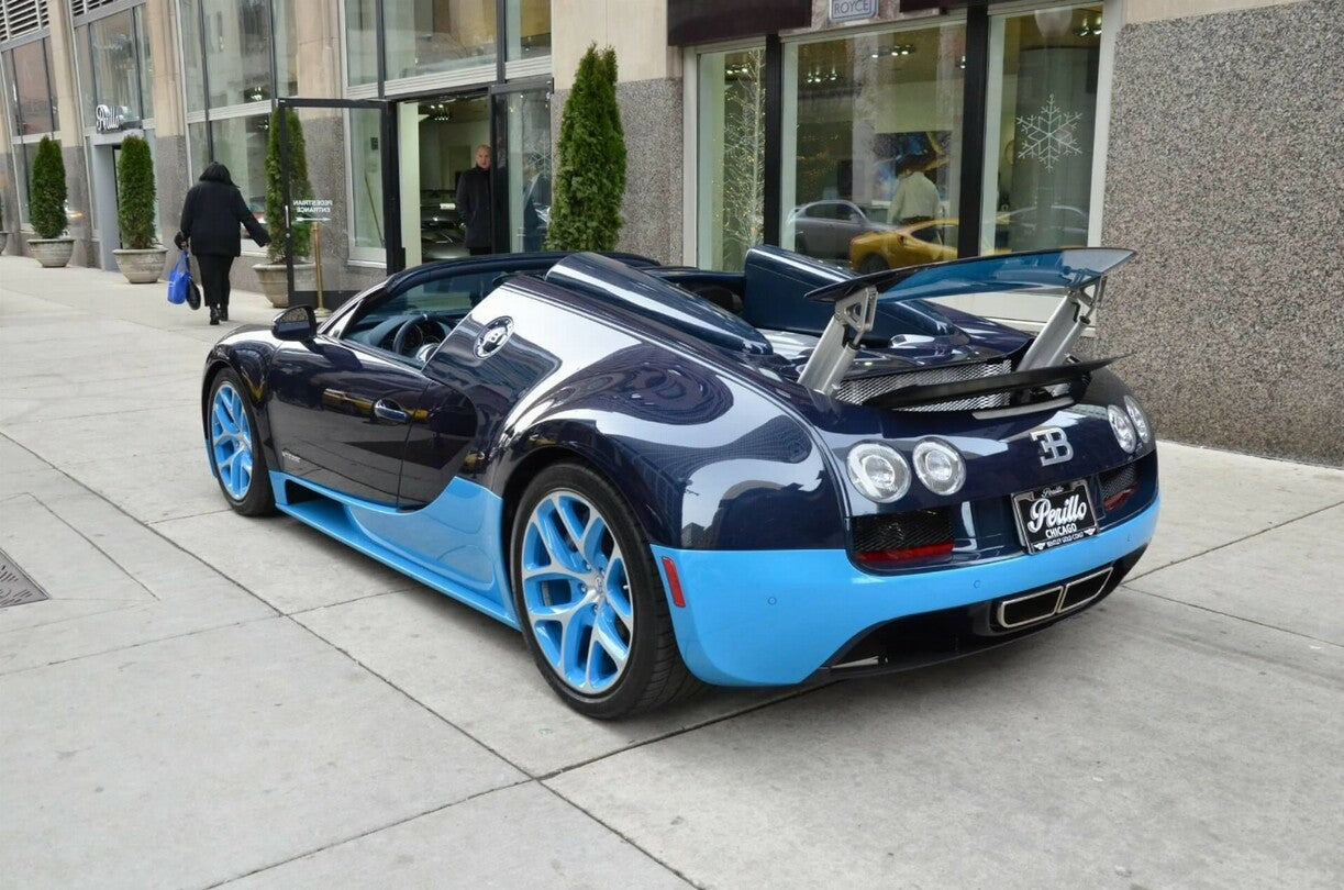 PRE-ORDER HH Model x Miniature Planet 1:18 Bugatti Veyron Vitesse (Exclusive Model) - Blue Carbon FIber