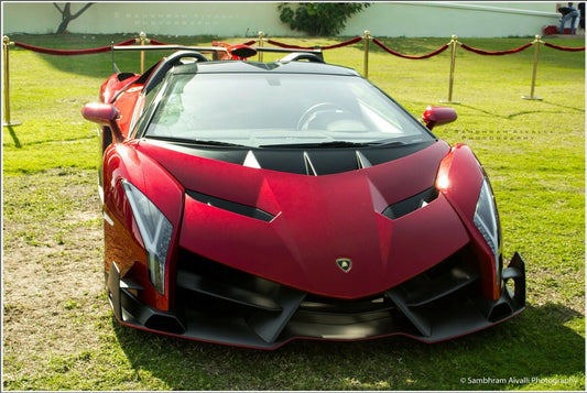 PREORDER HH Model 1:18 Lamborghini Veneno Roadster (Launch Configuration)