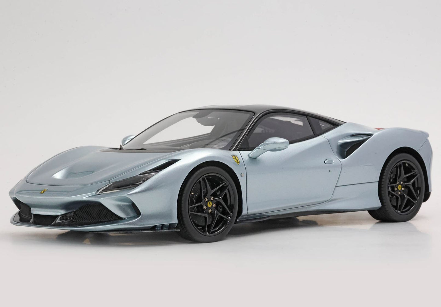 BBR 1:18 Ferrari F8 Tributo (Grigio Titanio/Grigio Medio Roof)