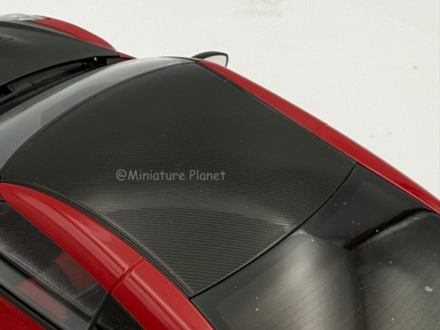 AUTOart 1:18 Nissan GT-R R35 Nismo (Red)
