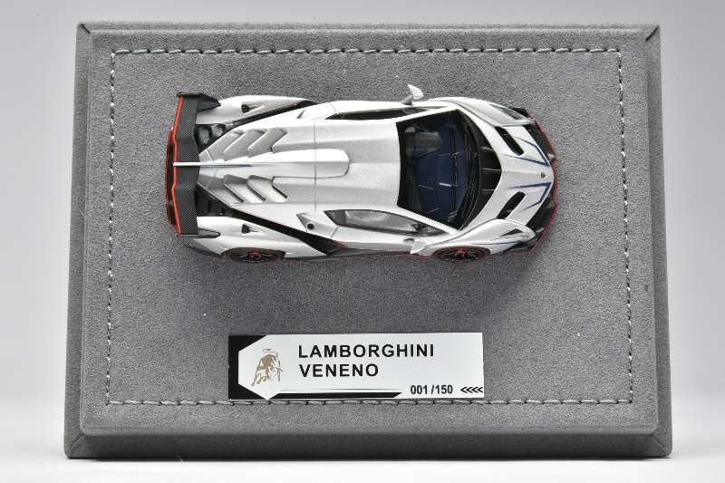 Pantheom Model 1:64 Lamborghini Veneno LP750-4 (Grey/Red)