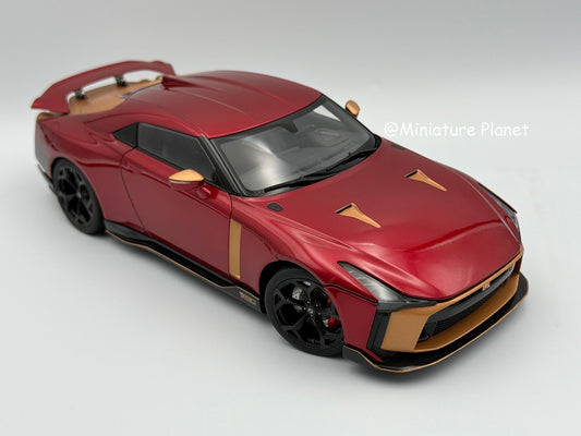 AUTOart 1:18 Nissan GT-R50 Italdesign (Metallic Red/Gold)