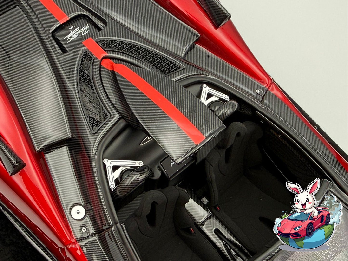 Henson & Heaven 1:18 Pagani Zonda Cinque Roadster (Red/Carbon Fiber)