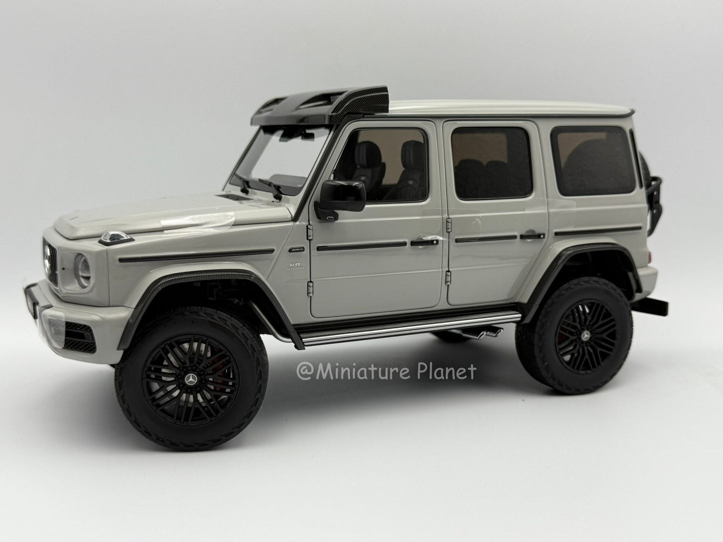 Almost Real 1:18 Mercedes-AMG G 63 4x4 2023 (Arabian Grey)