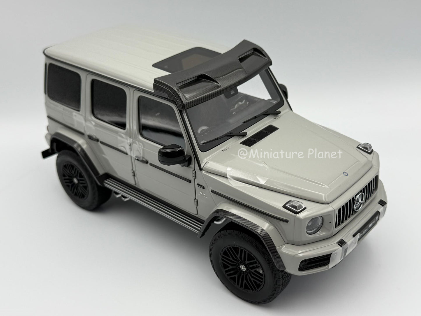 Almost Real 1:18 Mercedes-AMG G 63 4x4 2023 (Arabian Grey)