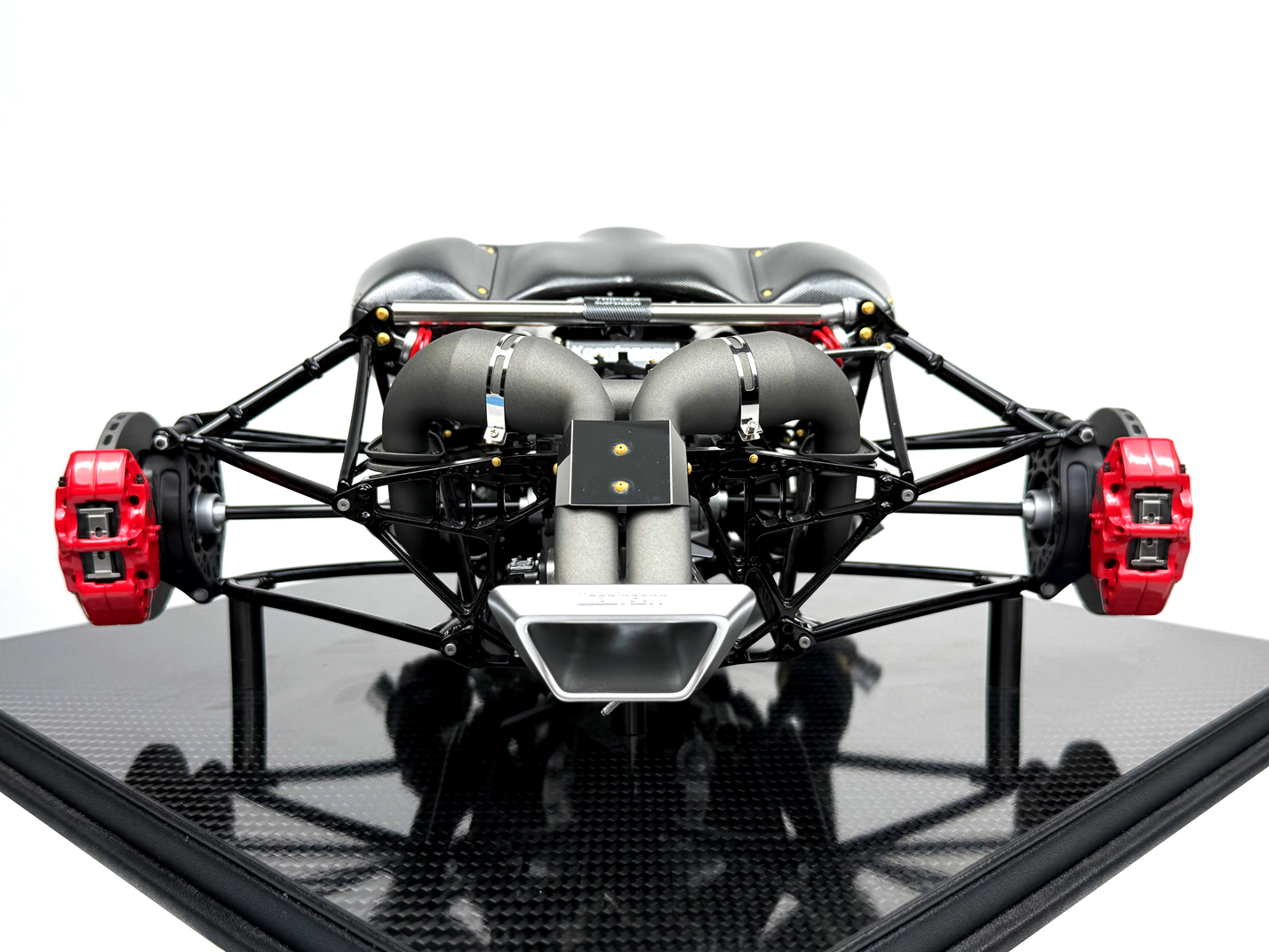 Frontiart 1:6 Koenigsegg Agera RS 'Engine Model'