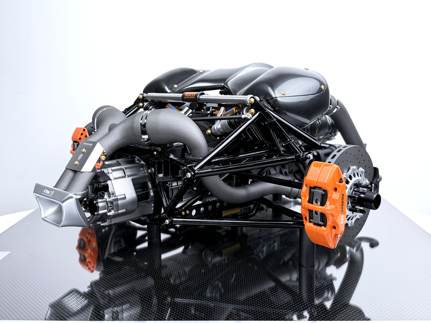 Frontiart 1:4 Koenigsegg One:1 'Engine Model'
