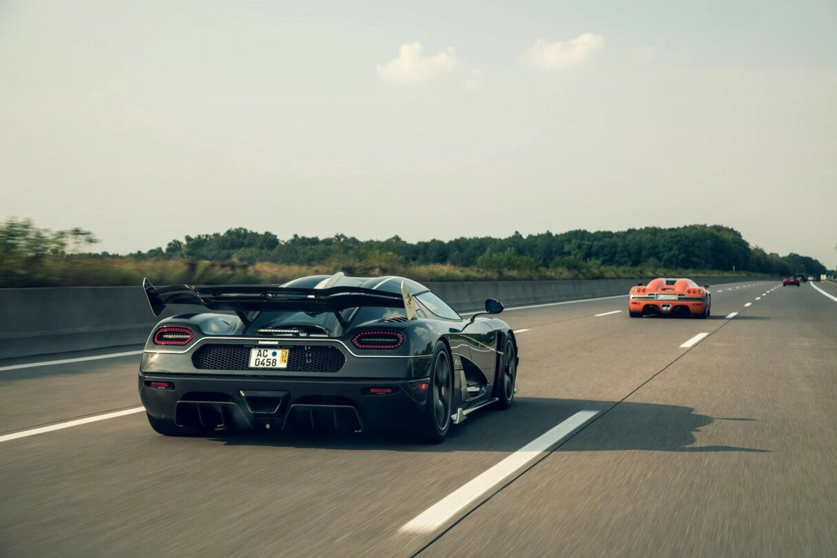 PREORDER VMB x Miniature Planet 1:18 Koenigsegg Agera RS Final Edition - Vader