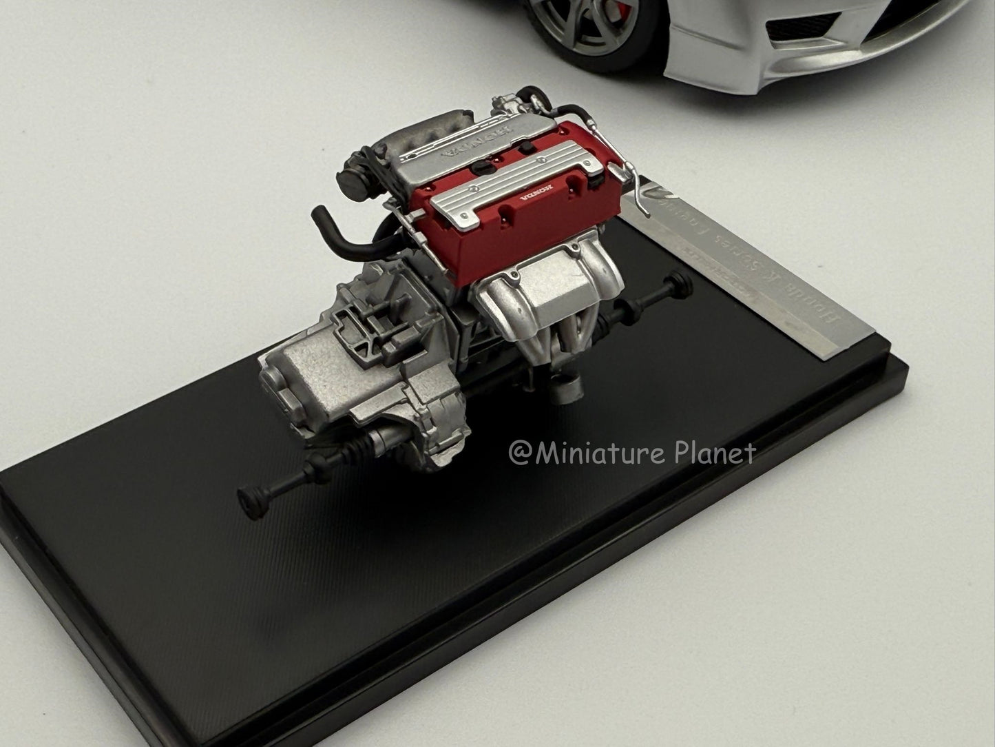 Motorhelix 1:18 Honda Civic Type R FD2 Late 2007 (Platinum Silver)