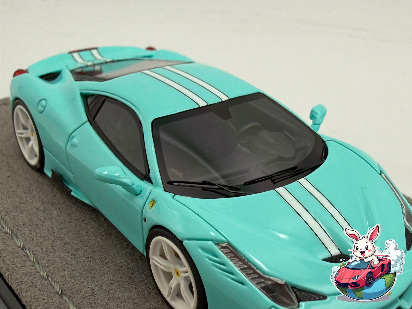 Henson & Heaven 1:64 Ferrari 458 Speciale (Tiffany Blue)