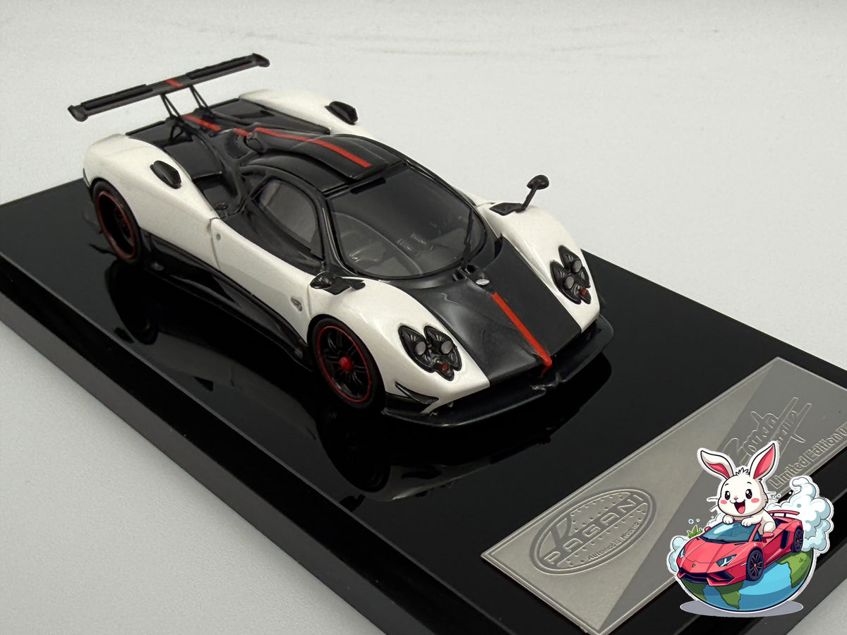 Sakura Model 1:64 Pagani Zonda Cinque (White/Red) ‘RHD’