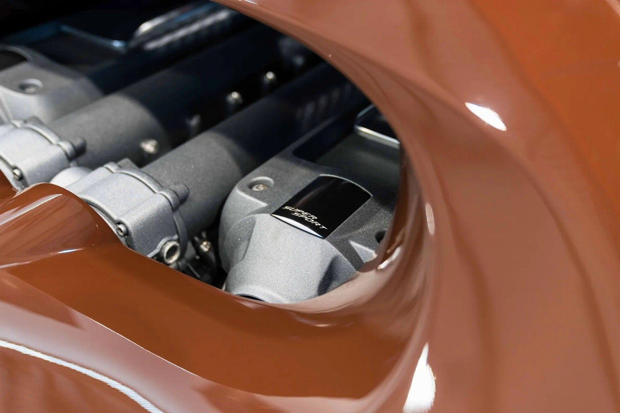 PREORDER VMB x Miniature Planet 1:18 Bugatti Veyron Super Sport (Brown Carbon Fiber)