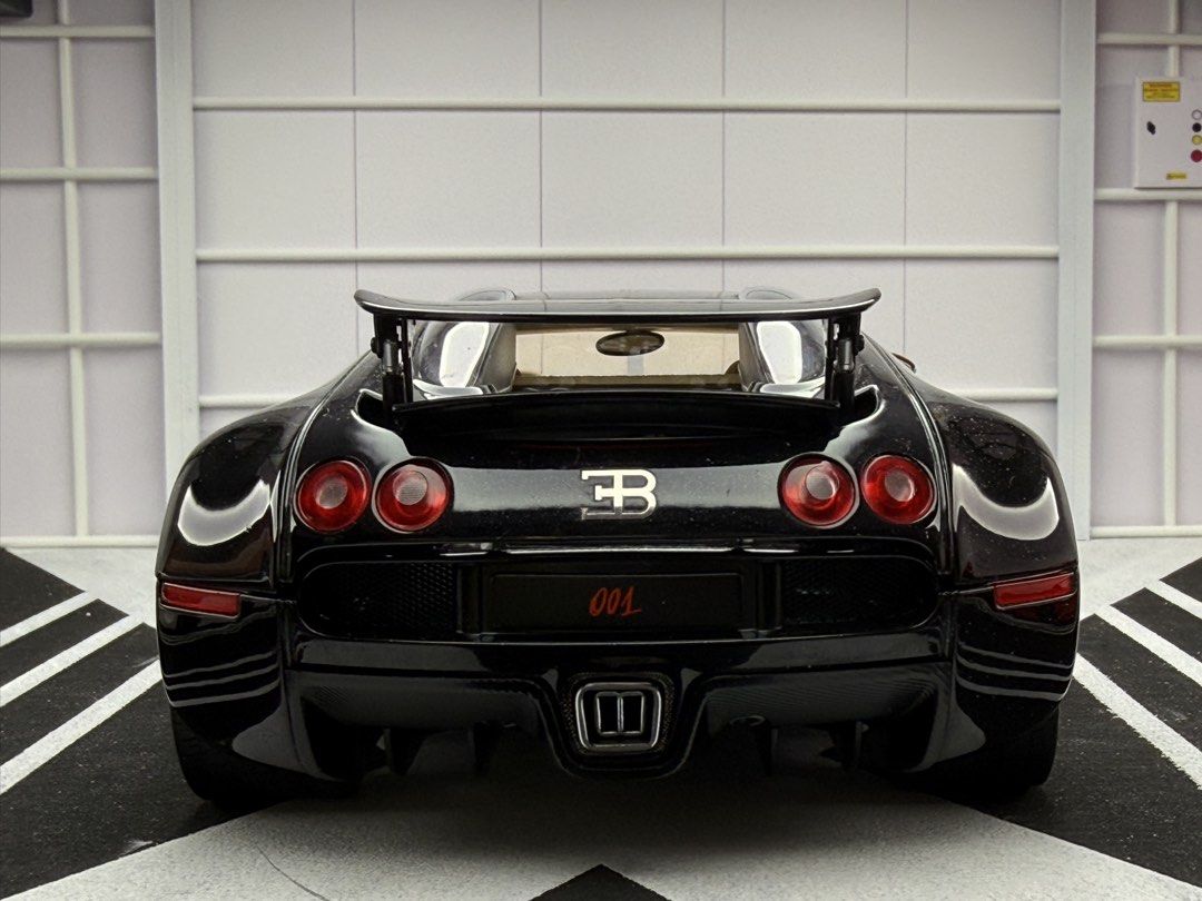 AUTOart 1:18 Bugatti Veyron 16.4 '001'
