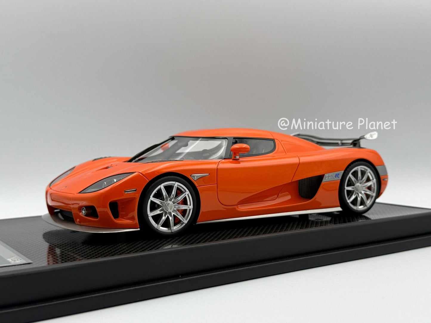 VMB 1:18 Koenigsegg CCX-R (Lava Orange)