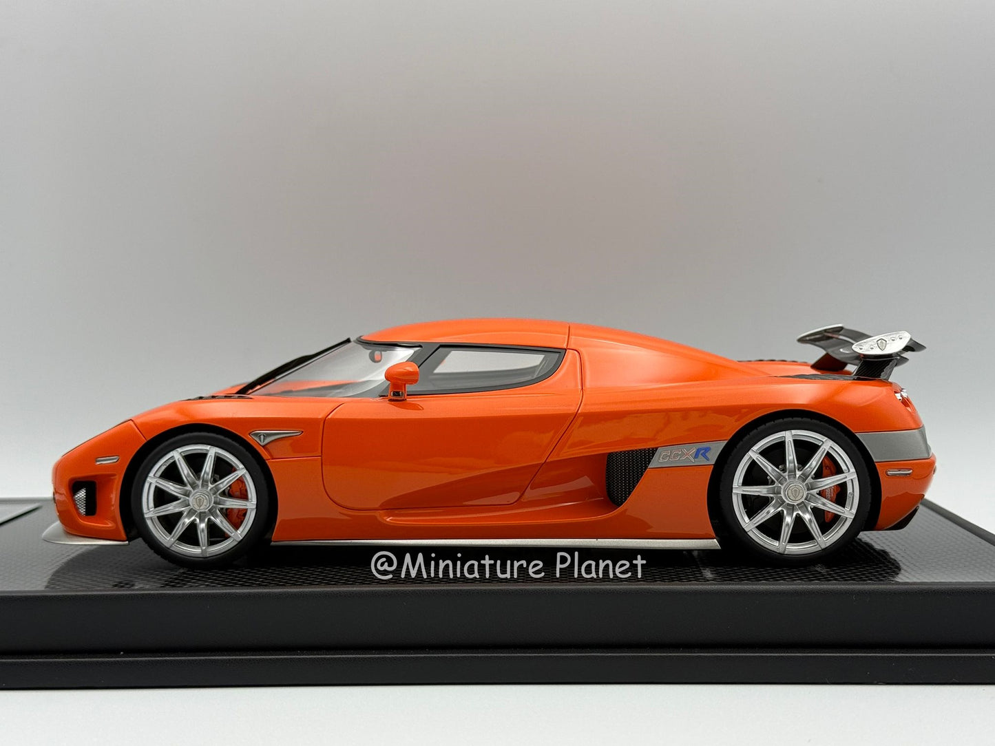 VMB 1:18 Koenigsegg CCX-R (Lava Orange)