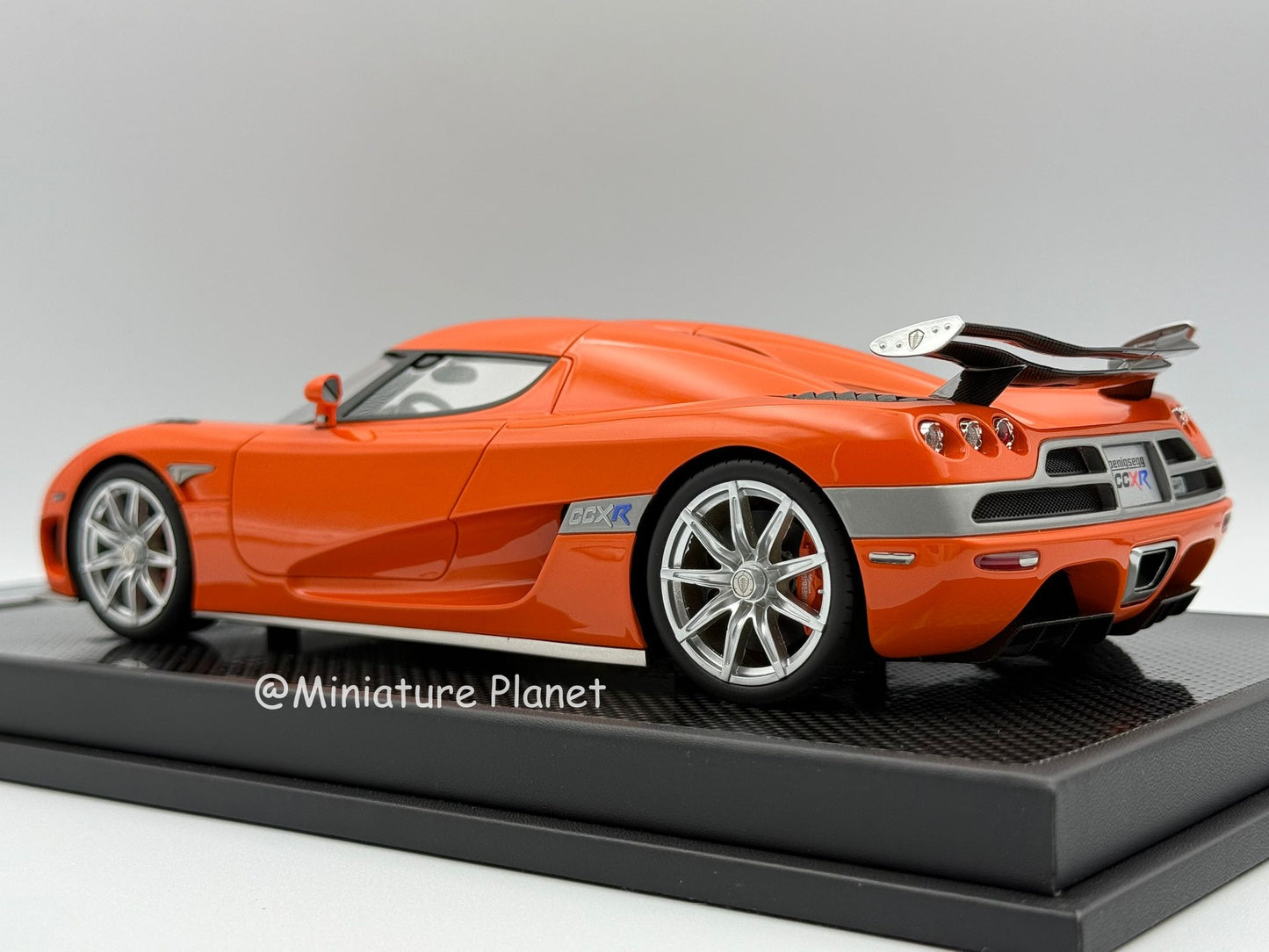 VMB 1:18 Koenigsegg CCX-R (Lava Orange)