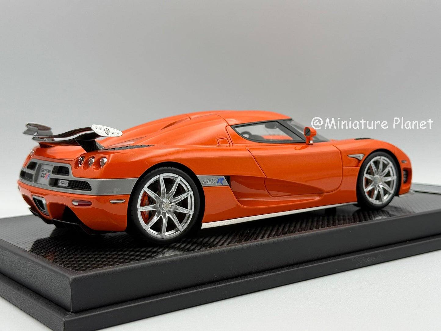 VMB 1:18 Koenigsegg CCX-R (Lava Orange)
