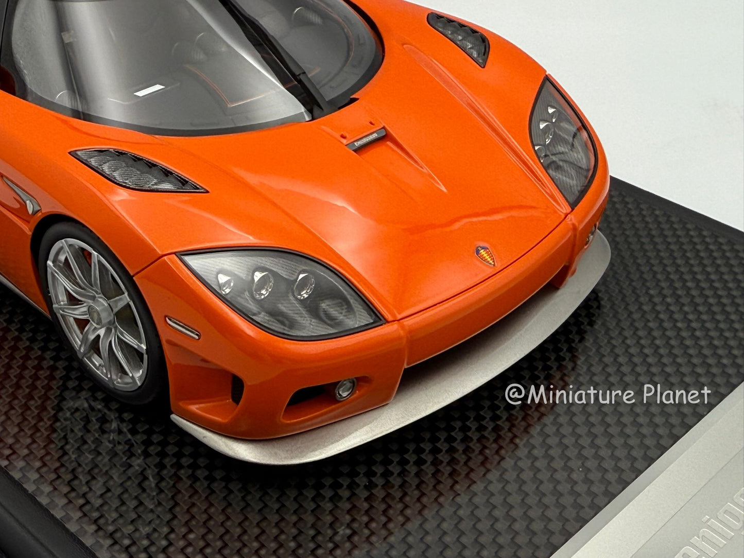 VMB 1:18 Koenigsegg CCX-R (Lava Orange)