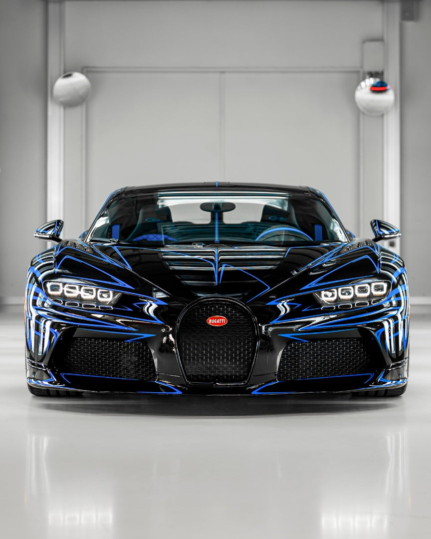 PRE-ORDER HH Model x Miniature Planet 1:18 Bugatti Chiron Super Sport 'Coup de Foudre' (Exclusive Model) - Black/Blue