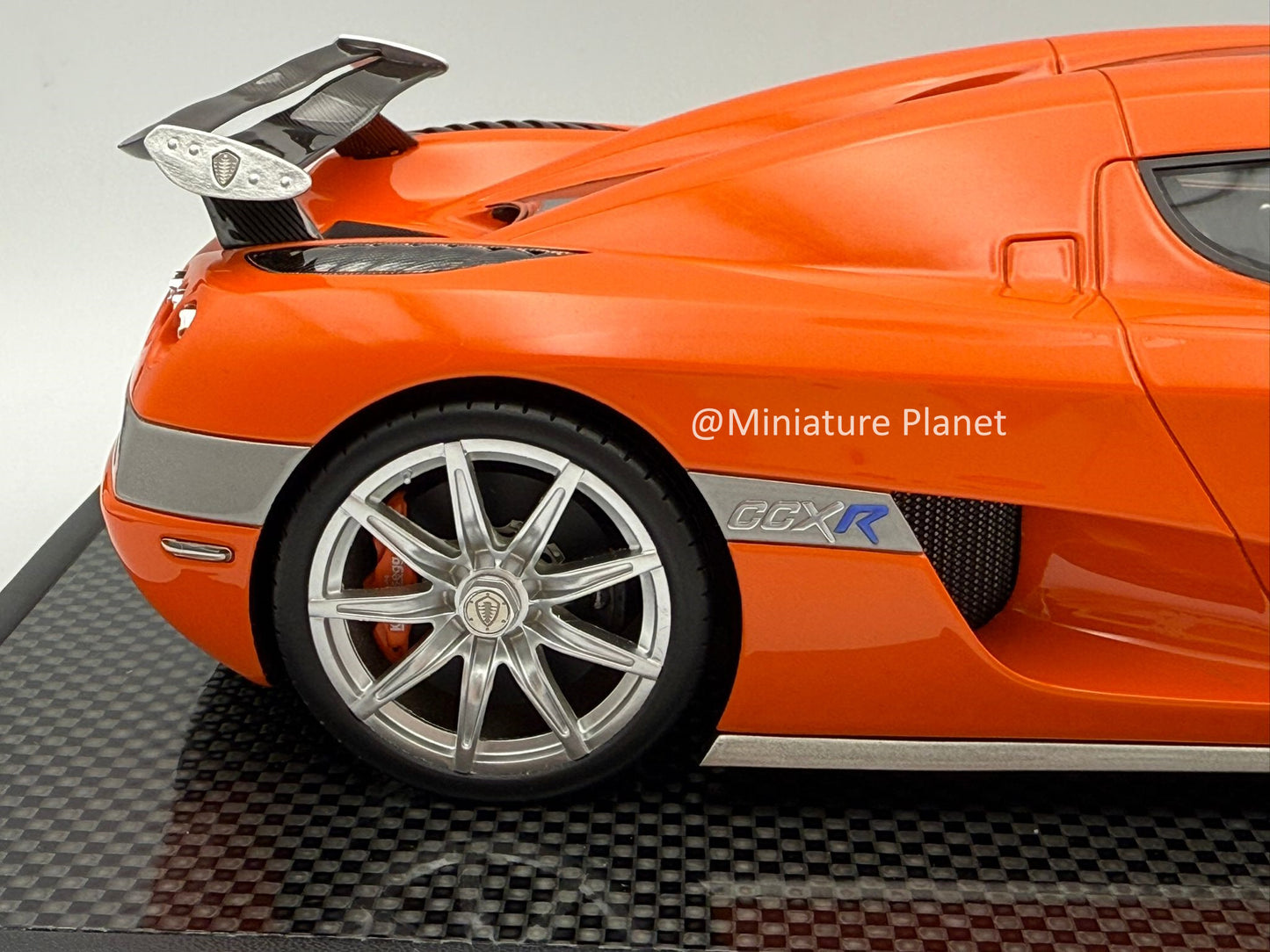 VMB 1:18 Koenigsegg CCX-R (Lava Orange)