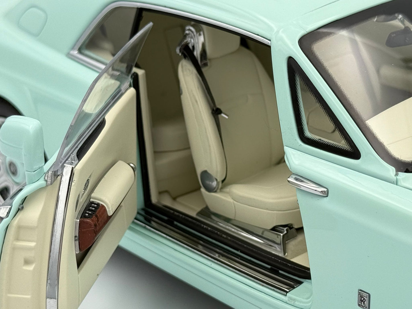 Kyosho 1:18 Rolls-Royce Phantom Coupe (Turquoise)