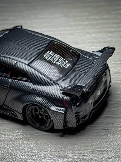 CM Model 1:64 LB Silhouette WORKS GT R35 35GT-RR - Carbon Fiber