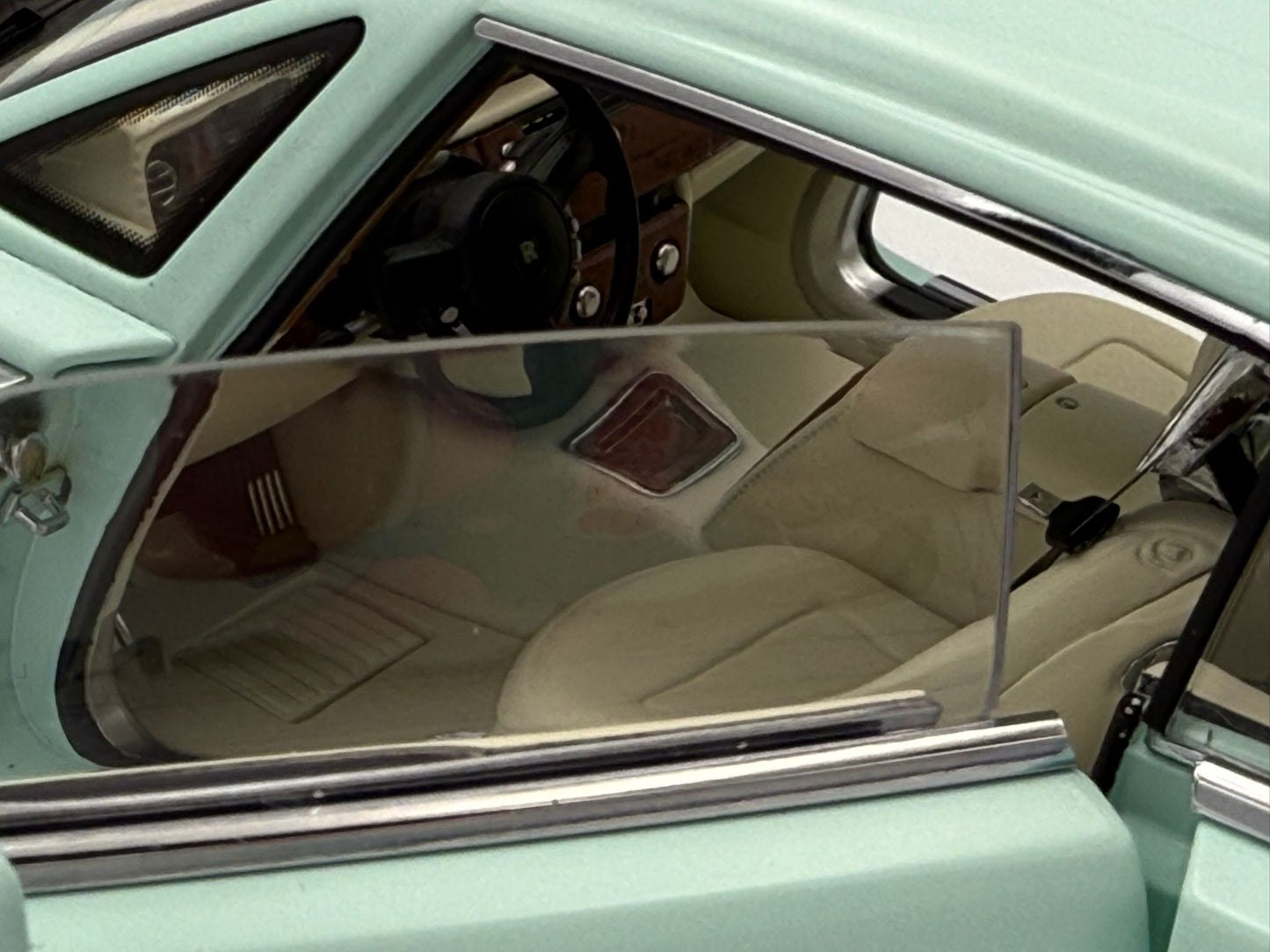 Kyosho 1:18 Rolls-Royce Phantom Coupe (Turquoise)