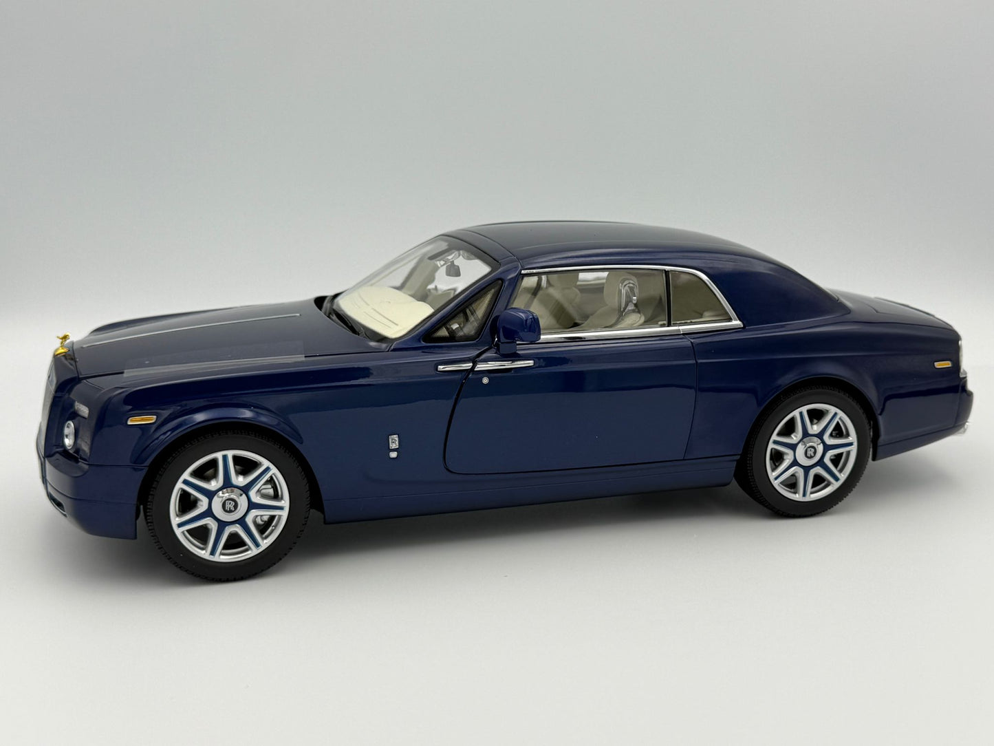 Kyosho 1:18 Rolls-Royce Phantom Coupe (Blue Metallic)