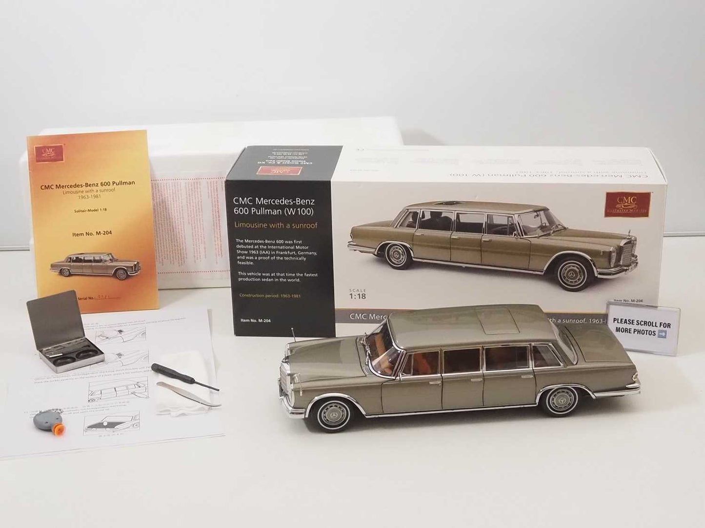 CMC Models 1:18 1963-1981 Mercedes-Benz 600 Pullman Limousine with sunroof