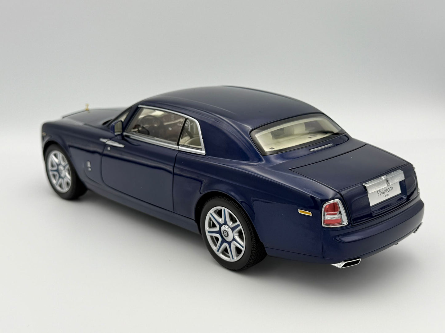 Kyosho 1:18 Rolls-Royce Phantom Coupe (Blue Metallic)