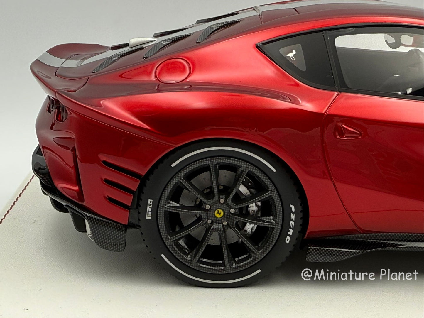 TE Models 1:18 Ferrari 812 Competizione (Rosso F1)