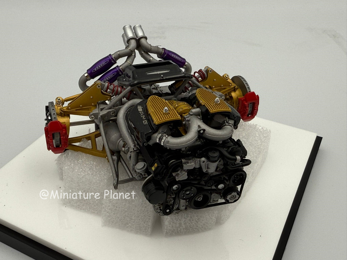 VMB 1:18 Pagani Huayra Engine